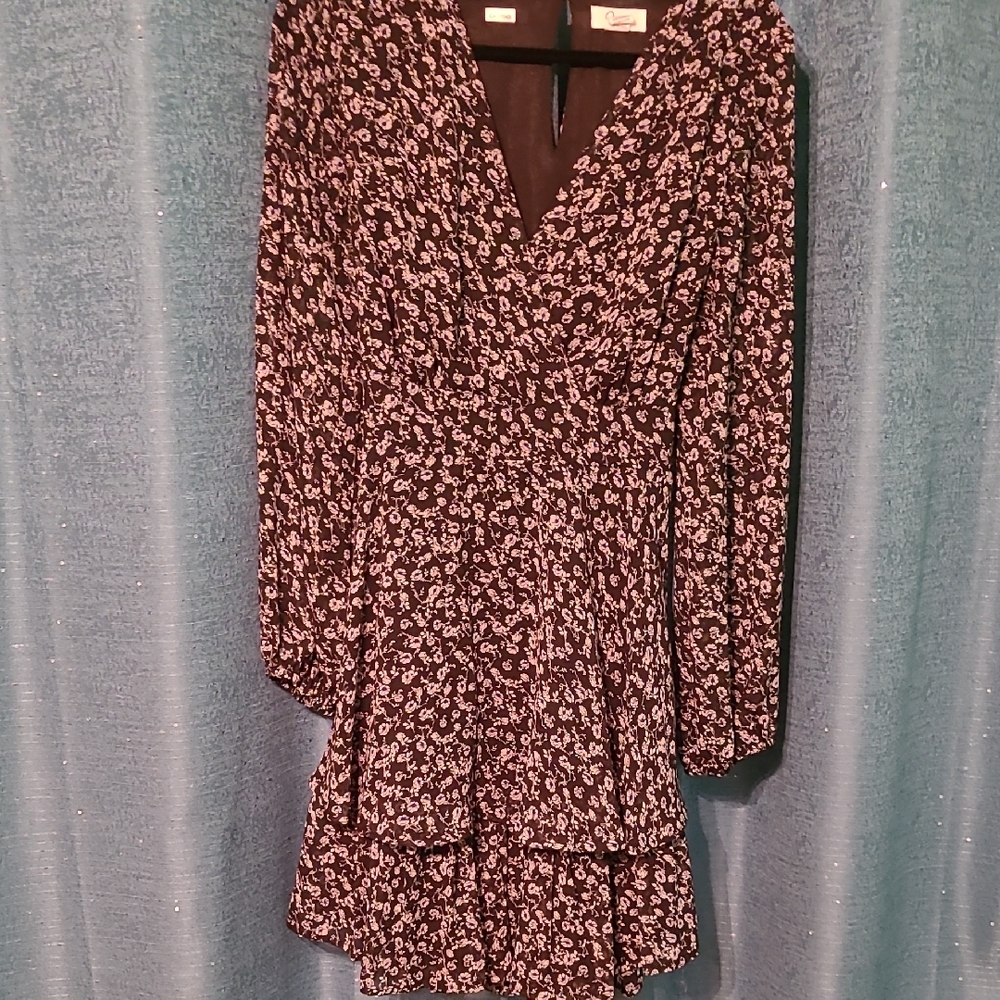 Floral V-Neck Long Sleeve Dress